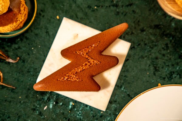 L'Eclair Chocolat en Trompe L'œil  (Meilleure Boulangerie de France)